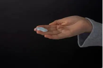 The Difference between Moisturisers Night Creams and Serums