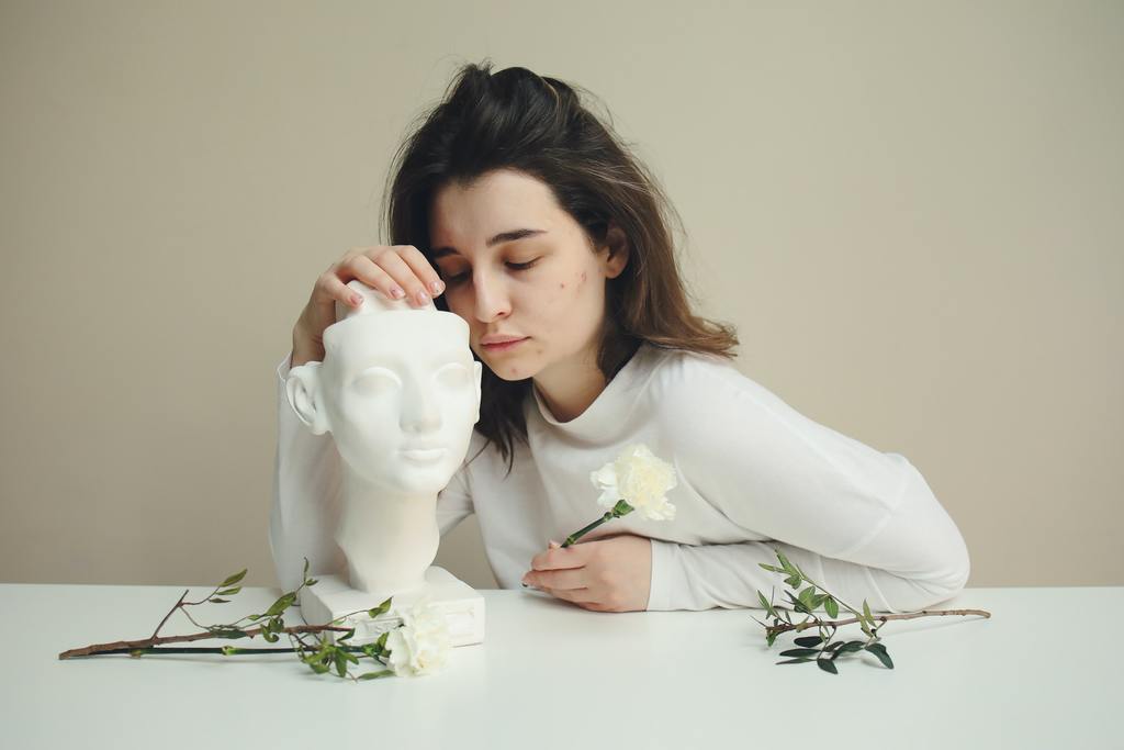 What Acne Sufferers Should Avoid